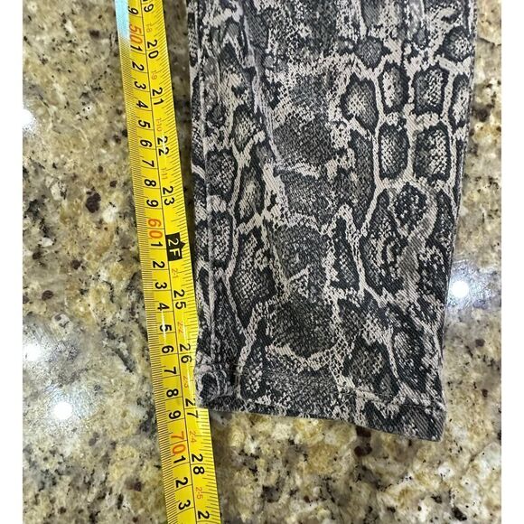 Spanx Jean-Ish Leggings Snakeskin Python Print Mob Wife Pull On Jegging Size XL - Picture 12 of 16